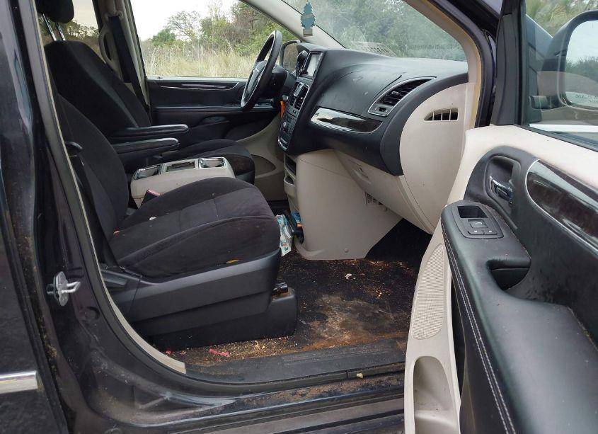 Photo 5 of 2011 Chrysler Town & COUNTRY TOURING (VIN 2A4RR5DG4BR615042)