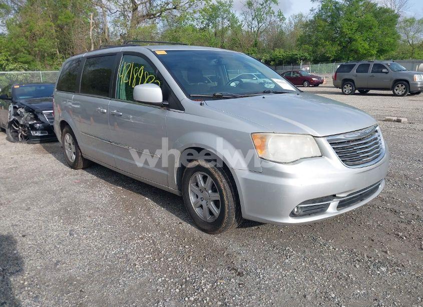 2011 Chrysler Town & COUNTRY TOURING (VIN 2A4RR5DG4BR682109) main photo