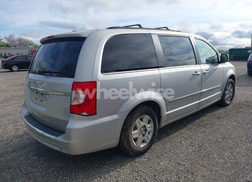 Photo 4 of 2011 Chrysler Town & COUNTRY TOURING (VIN 2A4RR5DG4BR682109)