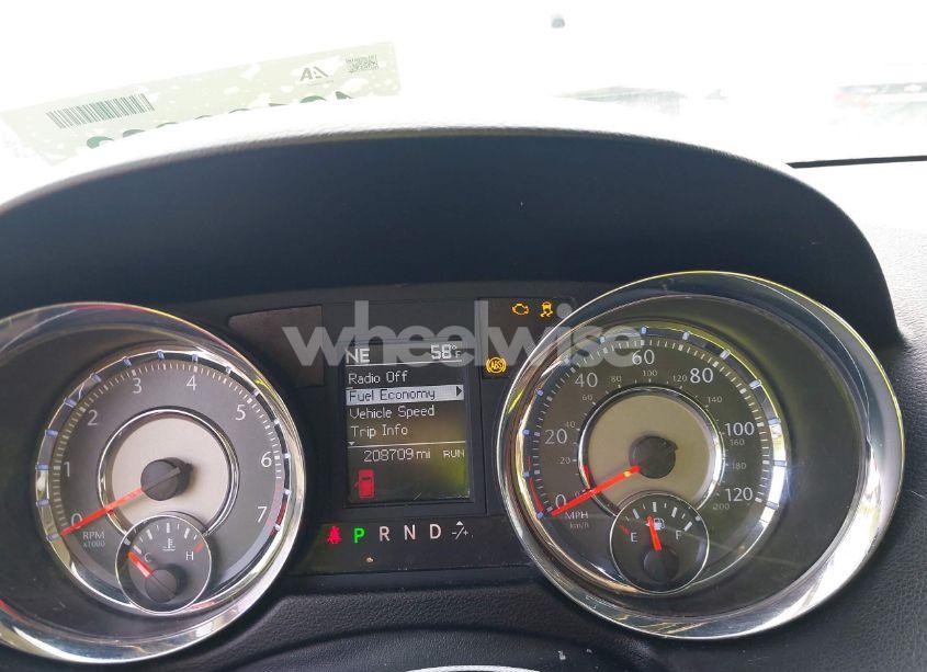 Photo 7 of 2011 Chrysler Town & COUNTRY TOURING (VIN 2A4RR5DG4BR682109)