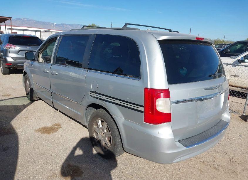 Photo 3 of 2011 Chrysler Town & COUNTRY TOURING (VIN 2A4RR5DG4BR733284)