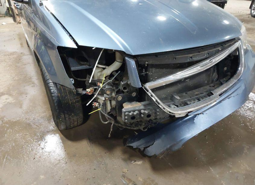 Photo 6 of 2011 Chrysler Town & COUNTRY TOURING (VIN 2A4RR5DG4BR785515)