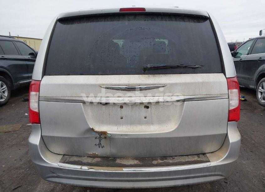 Photo 16 of 2011 Chrysler Town & COUNTRY TOURING (VIN 2A4RR5DG5BR612408)