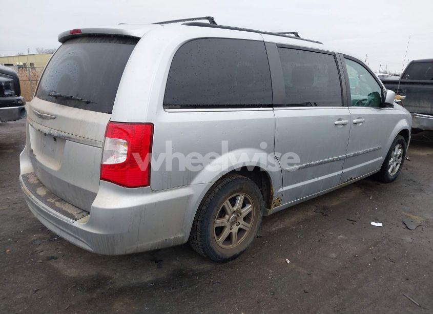 Photo 4 of 2011 Chrysler Town & COUNTRY TOURING (VIN 2A4RR5DG5BR612408)