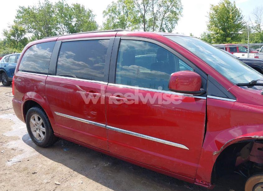 Photo 13 of 2011 Chrysler Town & COUNTRY TOURING (VIN 2A4RR5DG5BR612523)