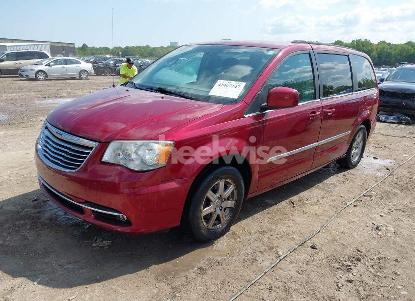 Photo 2 of 2011 Chrysler Town & COUNTRY TOURING (VIN 2A4RR5DG5BR612523)