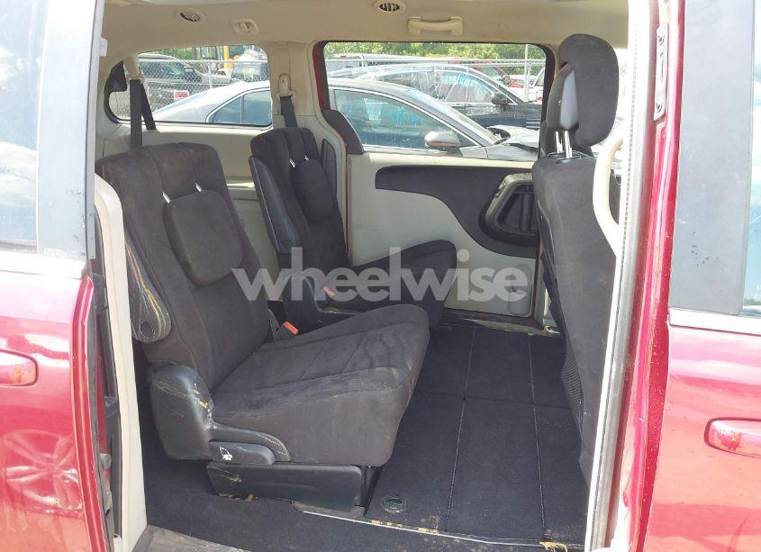 Photo 8 of 2011 Chrysler Town & COUNTRY TOURING (VIN 2A4RR5DG5BR612523)