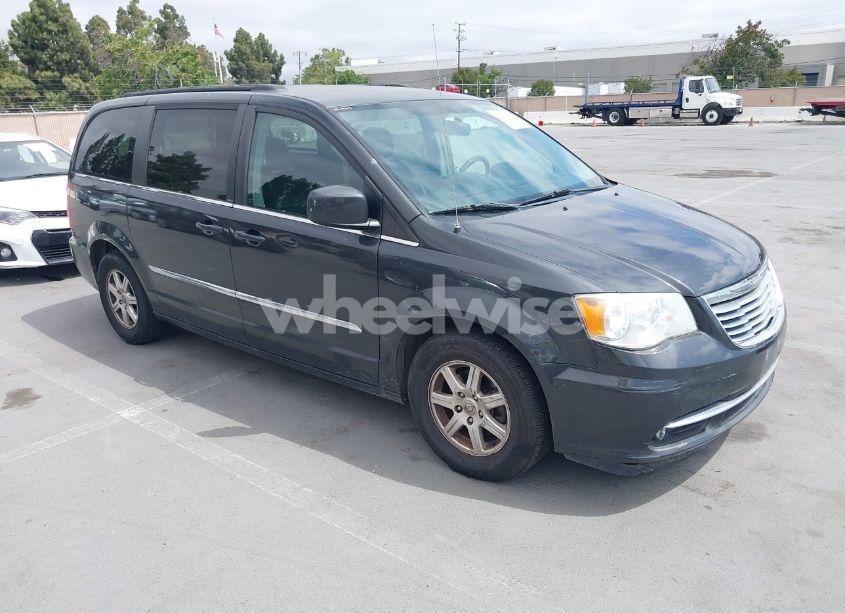 2011 Chrysler Town & COUNTRY TOURING (VIN 2A4RR5DG5BR703274) main photo