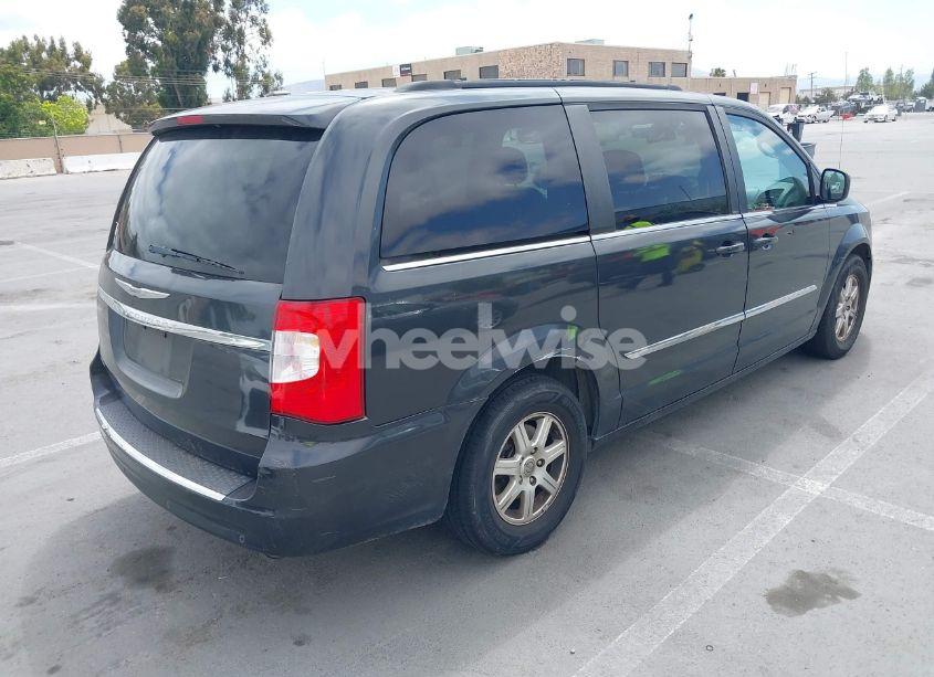 Photo 4 of 2011 Chrysler Town & COUNTRY TOURING (VIN 2A4RR5DG5BR703274)