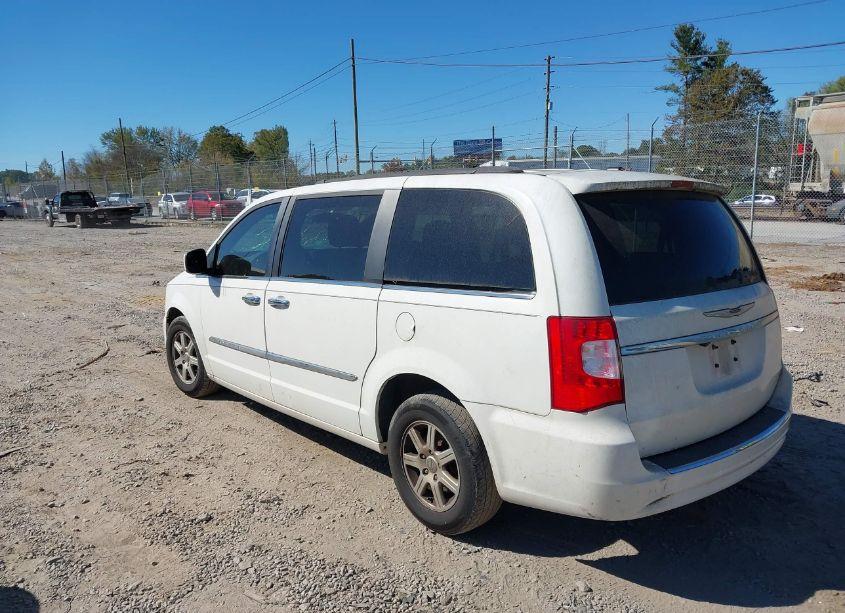 Photo 3 of 2011 Chrysler Town & COUNTRY TOURING (VIN 2A4RR5DG6BR621344)