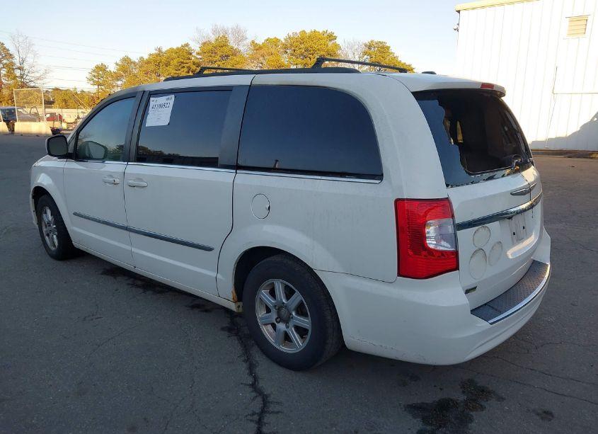 Photo 3 of 2011 Chrysler Town & COUNTRY TOURING (VIN 2A4RR5DG6BR638127)