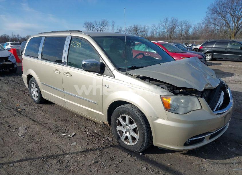 2011 Chrysler Town & COUNTRY TOURING (VIN 2A4RR5DG6BR655235) main photo