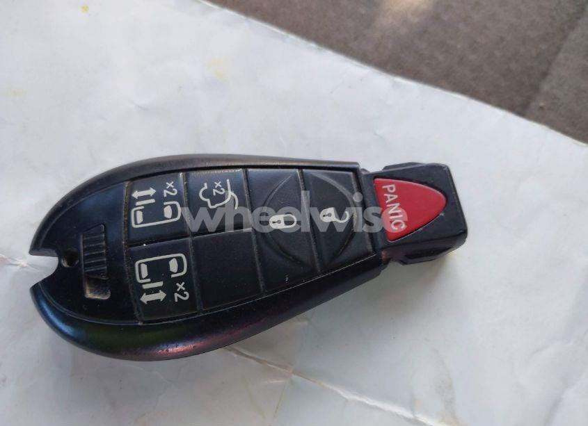 Photo 11 of 2011 Chrysler Town & COUNTRY TOURING (VIN 2A4RR5DG6BR655235)