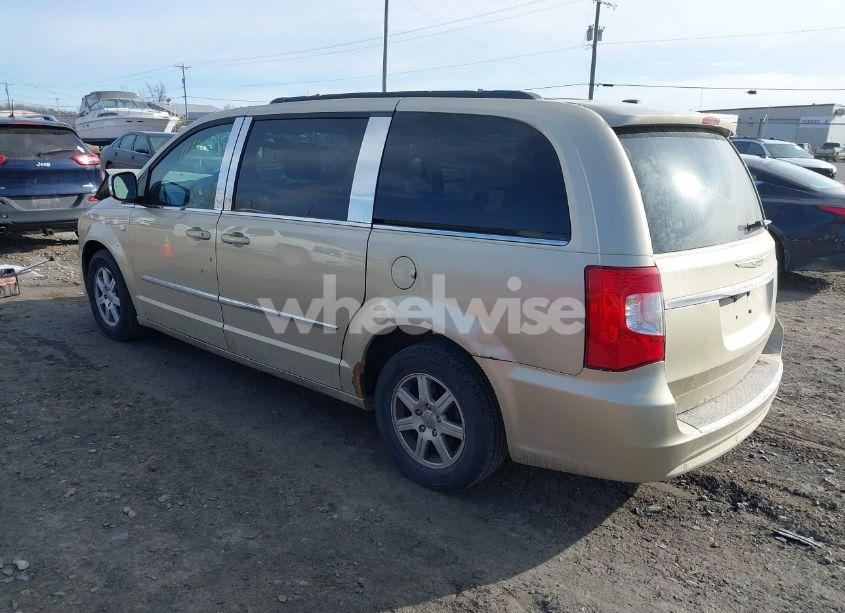 Photo 3 of 2011 Chrysler Town & COUNTRY TOURING (VIN 2A4RR5DG6BR655235)