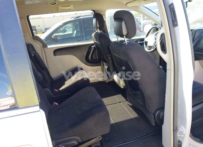 Photo 8 of 2011 Chrysler Town & COUNTRY TOURING (VIN 2A4RR5DG6BR665473)