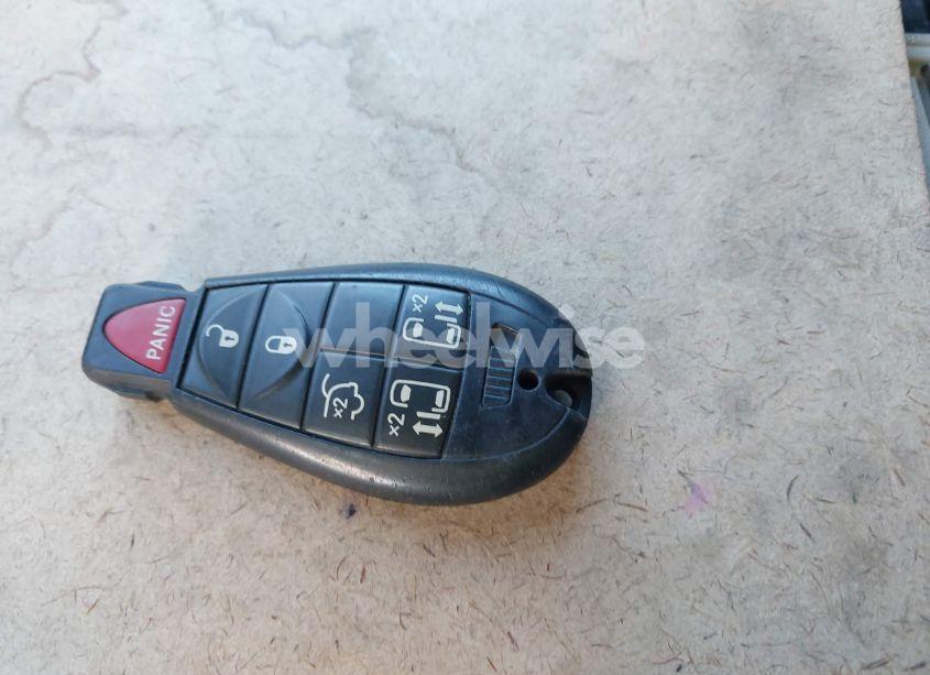 Photo 11 of 2011 Chrysler Town & COUNTRY TOURING (VIN 2A4RR5DG6BR677221)