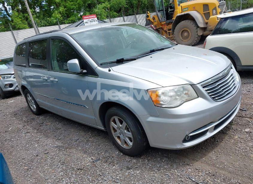 2011 Chrysler Town & COUNTRY TOURING (VIN 2A4RR5DG6BR734856) main photo