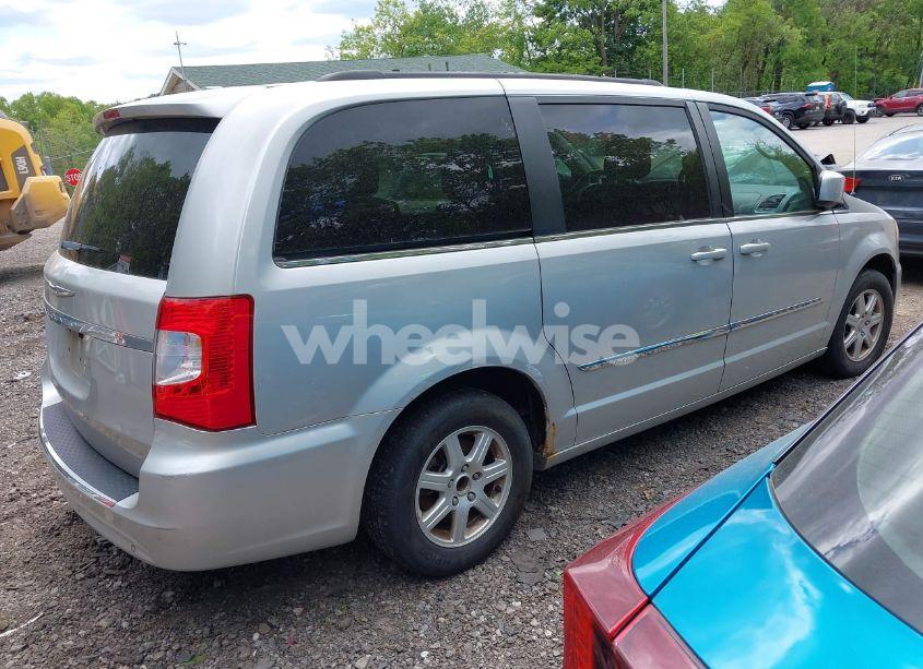 Photo 4 of 2011 Chrysler Town & COUNTRY TOURING (VIN 2A4RR5DG6BR734856)