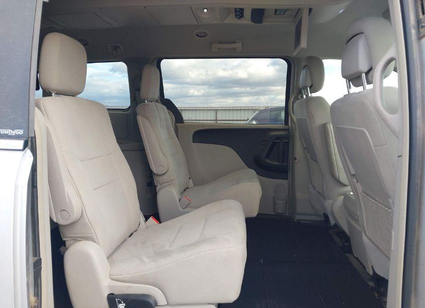 Photo 8 of 2011 Chrysler Town & COUNTRY TOURING (VIN 2A4RR5DG6BR771633)