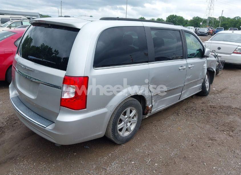 Photo 4 of 2011 Chrysler Town & COUNTRY TOURING (VIN 2A4RR5DG7BR638170)