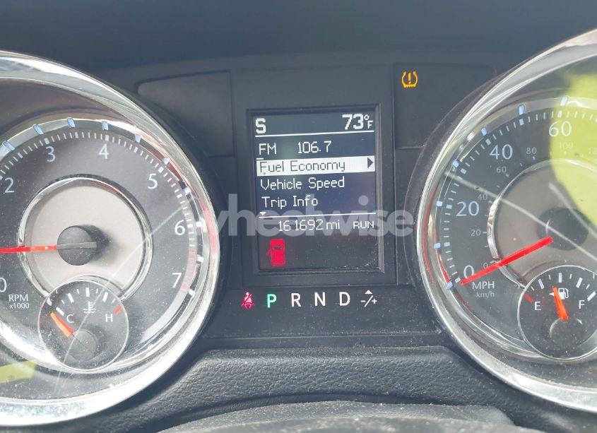 Photo 7 of 2011 Chrysler Town & COUNTRY TOURING (VIN 2A4RR5DG7BR638170)