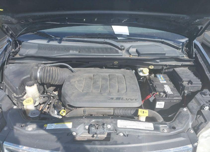 Photo 10 of 2011 Chrysler Town & COUNTRY TOURING (VIN 2A4RR5DG7BR641473)