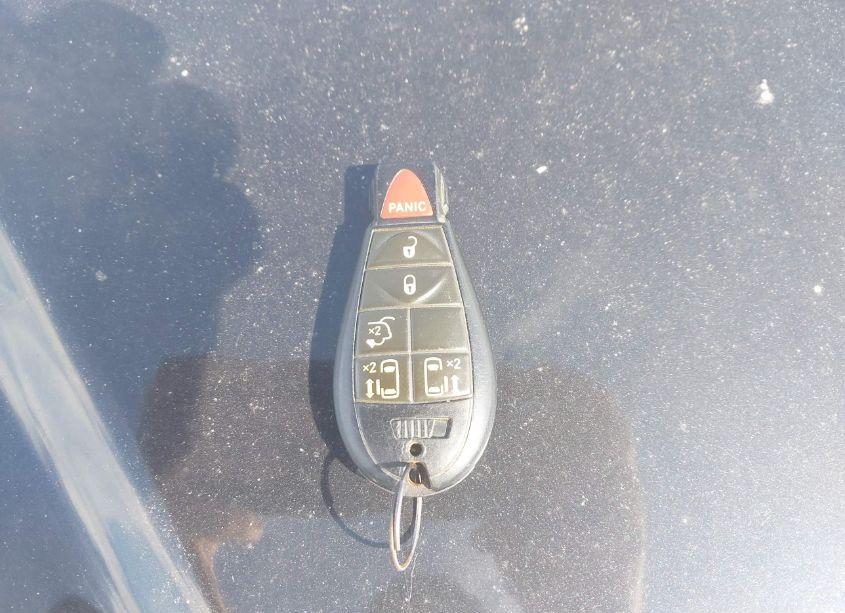 Photo 11 of 2011 Chrysler Town & COUNTRY TOURING (VIN 2A4RR5DG7BR641473)