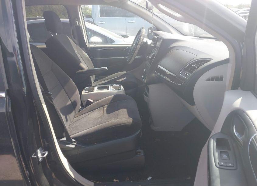 Photo 5 of 2011 Chrysler Town & COUNTRY TOURING (VIN 2A4RR5DG7BR641473)