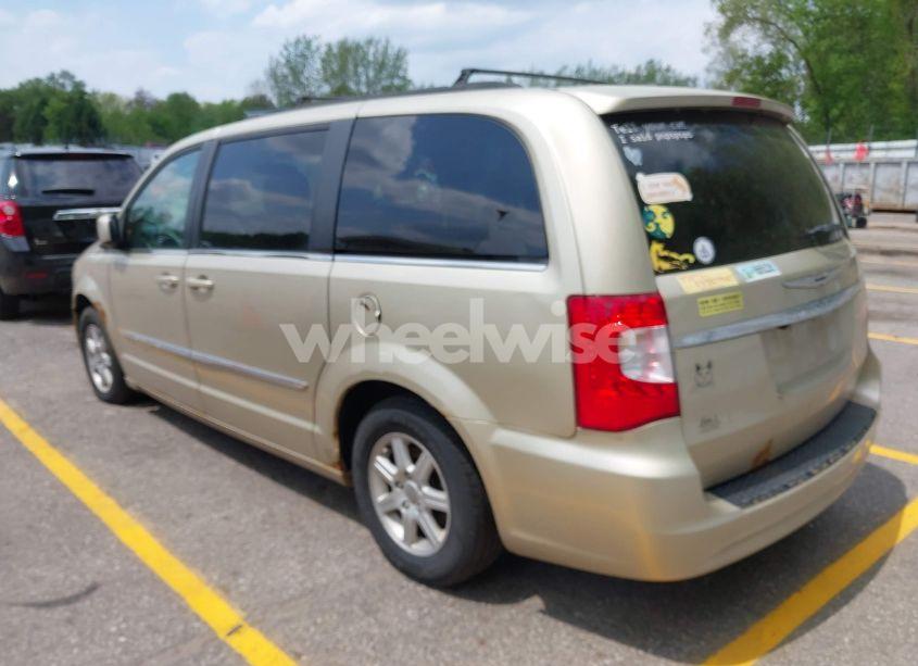 Photo 3 of 2011 Chrysler Town & COUNTRY TOURING (VIN 2A4RR5DG7BR701607)