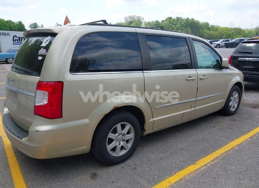 Photo 4 of 2011 Chrysler Town & COUNTRY TOURING (VIN 2A4RR5DG7BR701607)