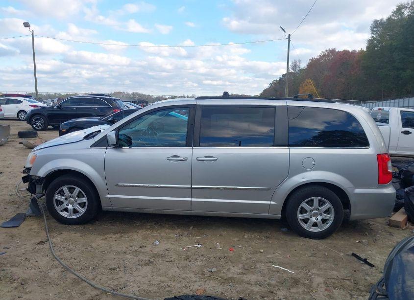 Photo 15 of 2011 Chrysler Town & COUNTRY TOURING (VIN 2A4RR5DG7BR703597)