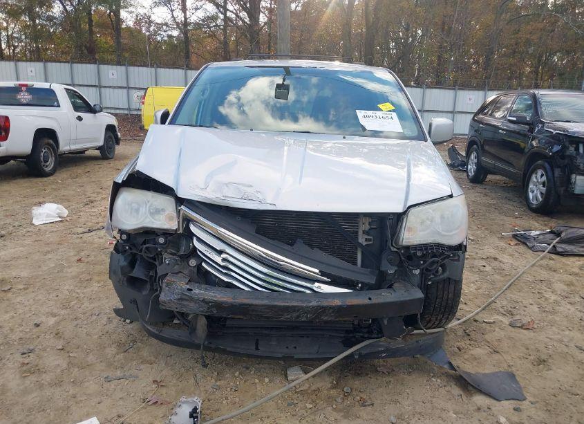 Photo 6 of 2011 Chrysler Town & COUNTRY TOURING (VIN 2A4RR5DG7BR703597)