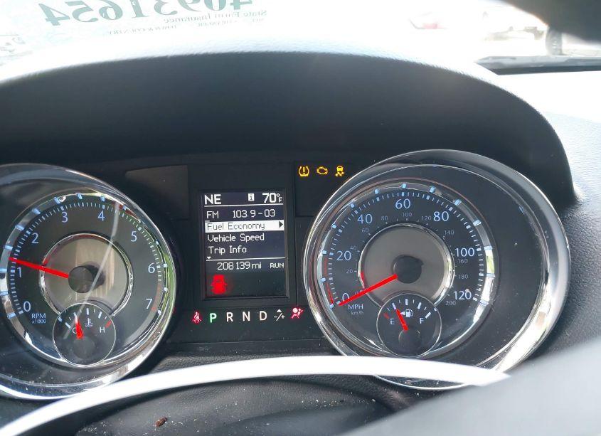 Photo 7 of 2011 Chrysler Town & COUNTRY TOURING (VIN 2A4RR5DG7BR703597)