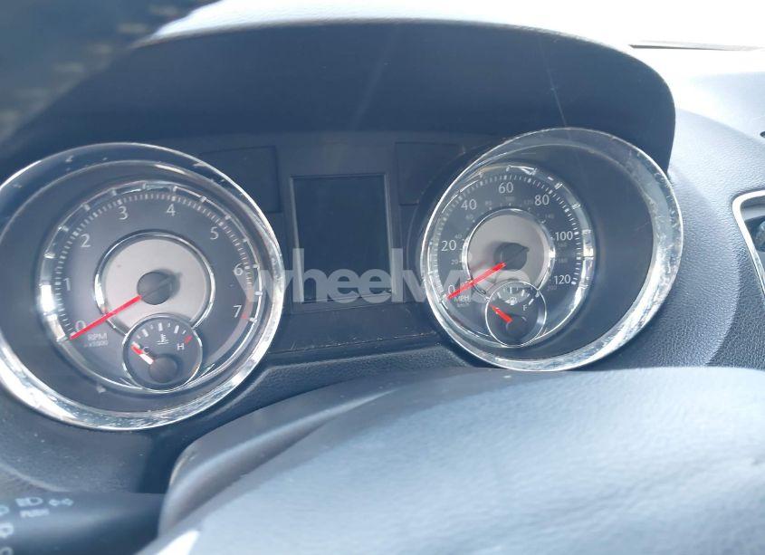 Photo 7 of 2011 Chrysler Town & COUNTRY TOURING (VIN 2A4RR5DG7BR723431)