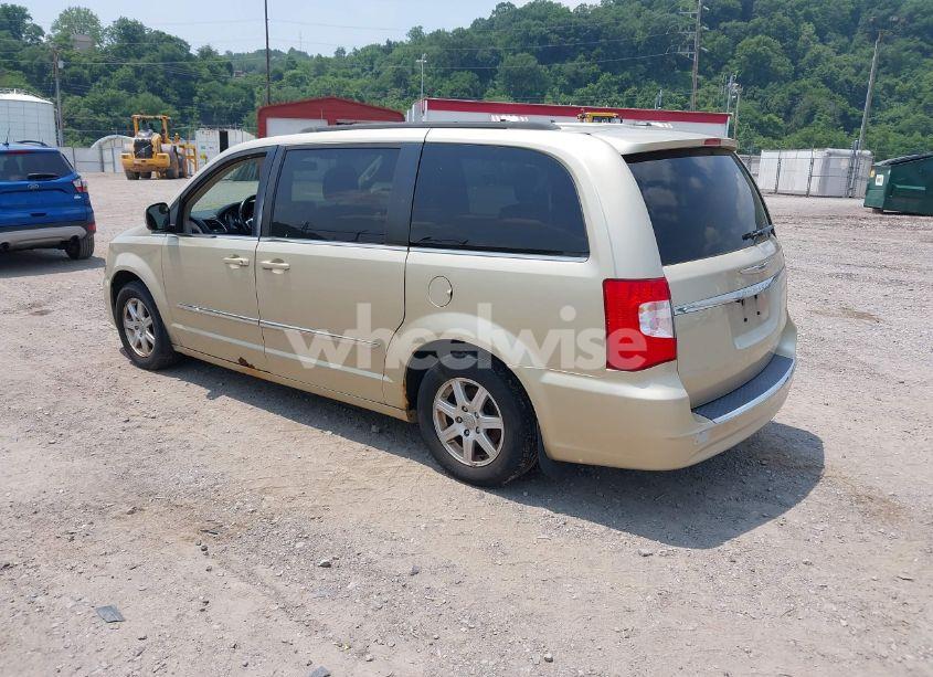 Photo 3 of 2011 Chrysler Town & COUNTRY TOURING (VIN 2A4RR5DG7BR746496)