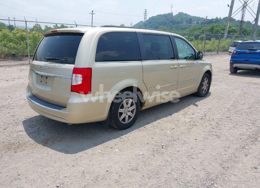 Photo 4 of 2011 Chrysler Town & COUNTRY TOURING (VIN 2A4RR5DG7BR746496)