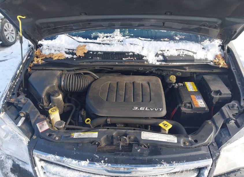 Photo 10 of 2011 Chrysler Town & COUNTRY TOURING (VIN 2A4RR5DG7BR746949)