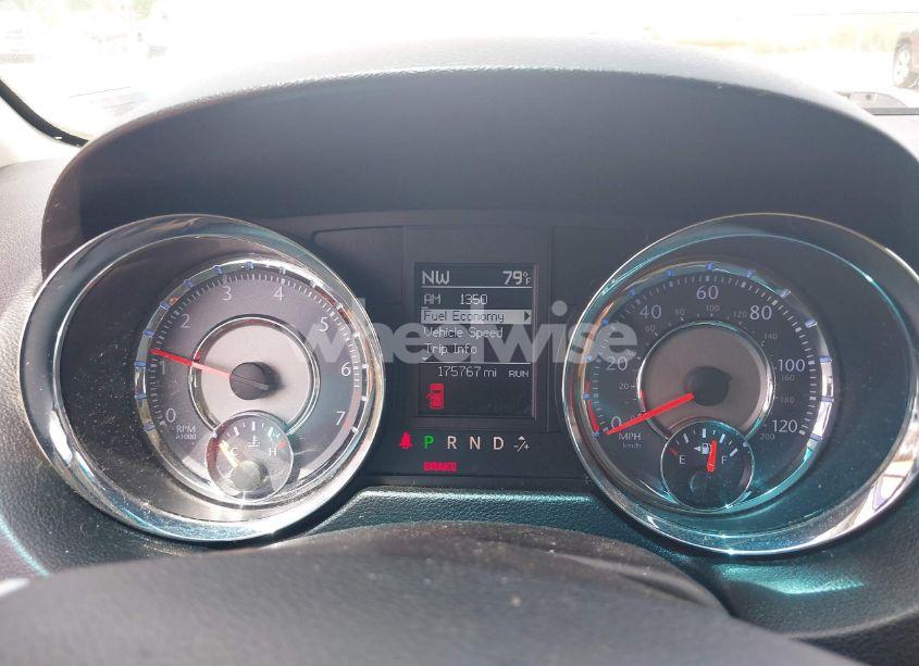 Photo 7 of 2011 Chrysler Town & COUNTRY TOURING (VIN 2A4RR5DG7BR765968)