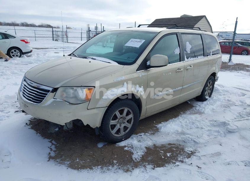 Photo 2 of 2011 Chrysler Town & COUNTRY TOURING (VIN 2A4RR5DG8BR610779)