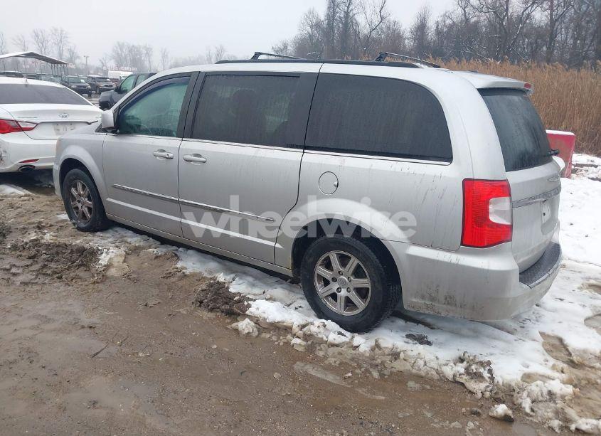 Photo 3 of 2011 Chrysler Town & COUNTRY TOURING (VIN 2A4RR5DG8BR616775)