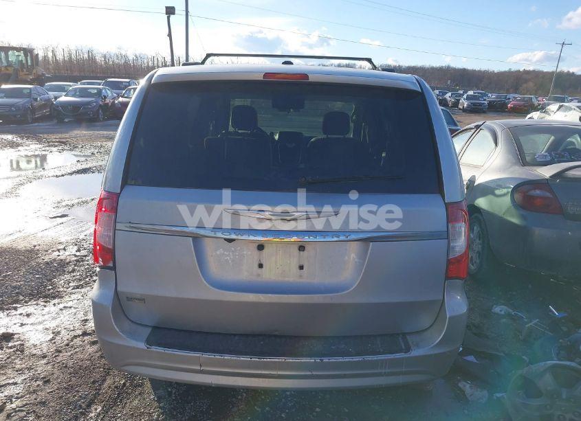 Photo 15 of 2011 Chrysler Town & COUNTRY TOURING (VIN 2A4RR5DG8BR623208)