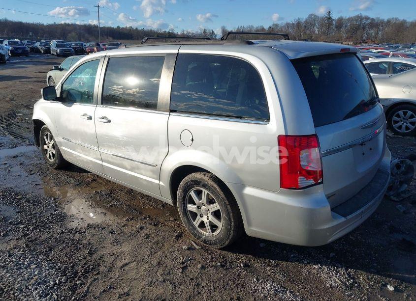 Photo 3 of 2011 Chrysler Town & COUNTRY TOURING (VIN 2A4RR5DG8BR623208)