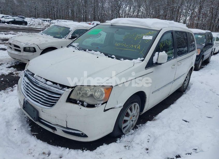 Photo 2 of 2011 Chrysler Town & COUNTRY TOURING (VIN 2A4RR5DG9BR645394)