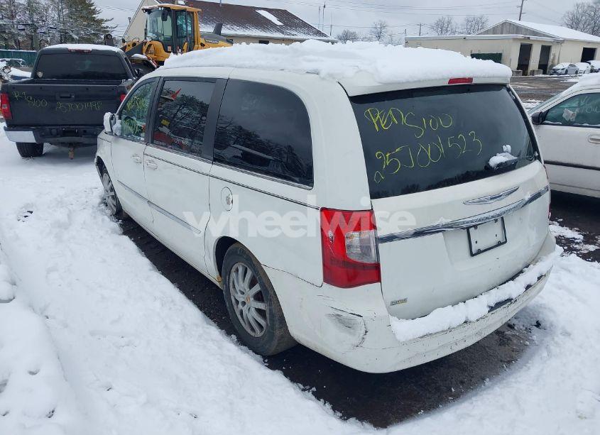 Photo 3 of 2011 Chrysler Town & COUNTRY TOURING (VIN 2A4RR5DG9BR645394)