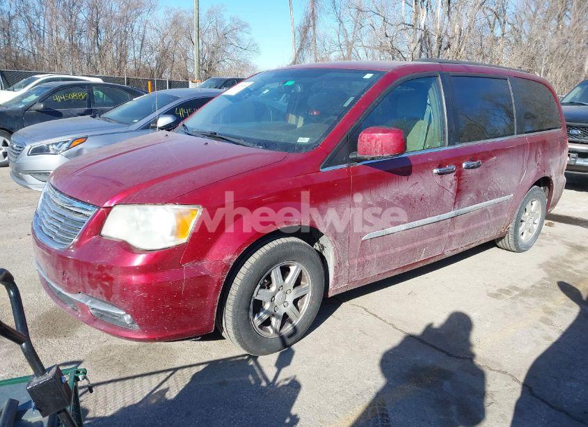 Photo 2 of 2011 Chrysler Town & COUNTRY TOURING (VIN 2A4RR5DG9BR683837)