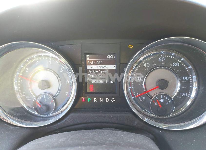 Photo 7 of 2011 Chrysler Town & COUNTRY TOURING (VIN 2A4RR5DG9BR683837)