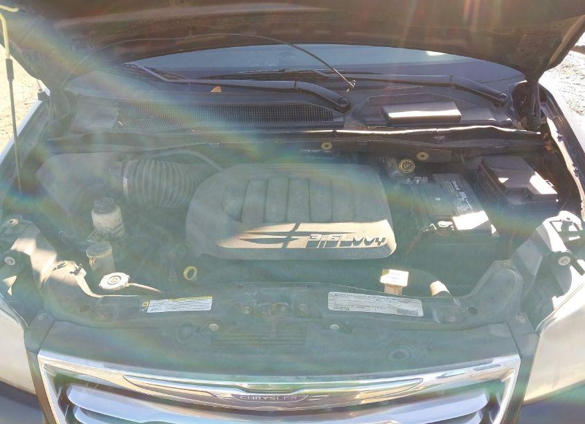 Photo 10 of 2011 Chrysler Town & COUNTRY TOURING (VIN 2A4RR5DG9BR723463)