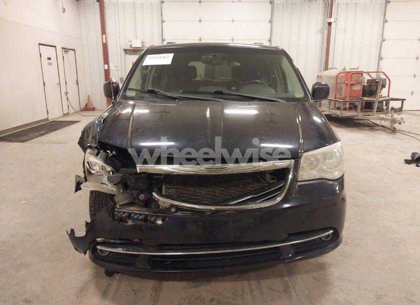 Photo 12 of 2011 Chrysler Town & COUNTRY TOURING (VIN 2A4RR5DG9BR729392)