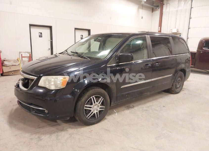 Photo 2 of 2011 Chrysler Town & COUNTRY TOURING (VIN 2A4RR5DG9BR729392)