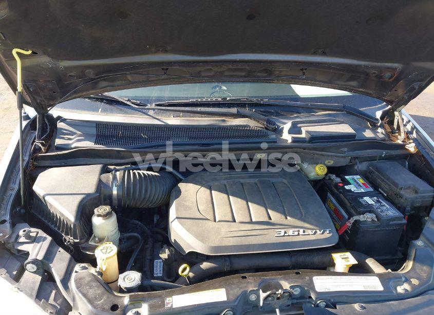 Photo 10 of 2011 Chrysler Town & COUNTRY TOURING (VIN 2A4RR5DG9BR780598)